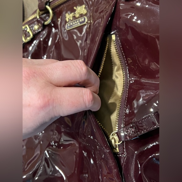 Coach Madison Lindsey Plum Satchel/Handbag - Picture 5 of 11